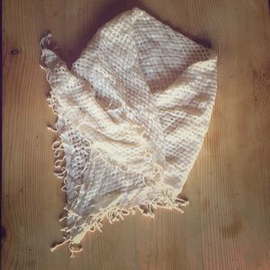 Sparkly white open weave scarf